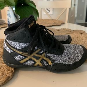 ASICS Youth Wrestling Shoes 🤼‍♂️